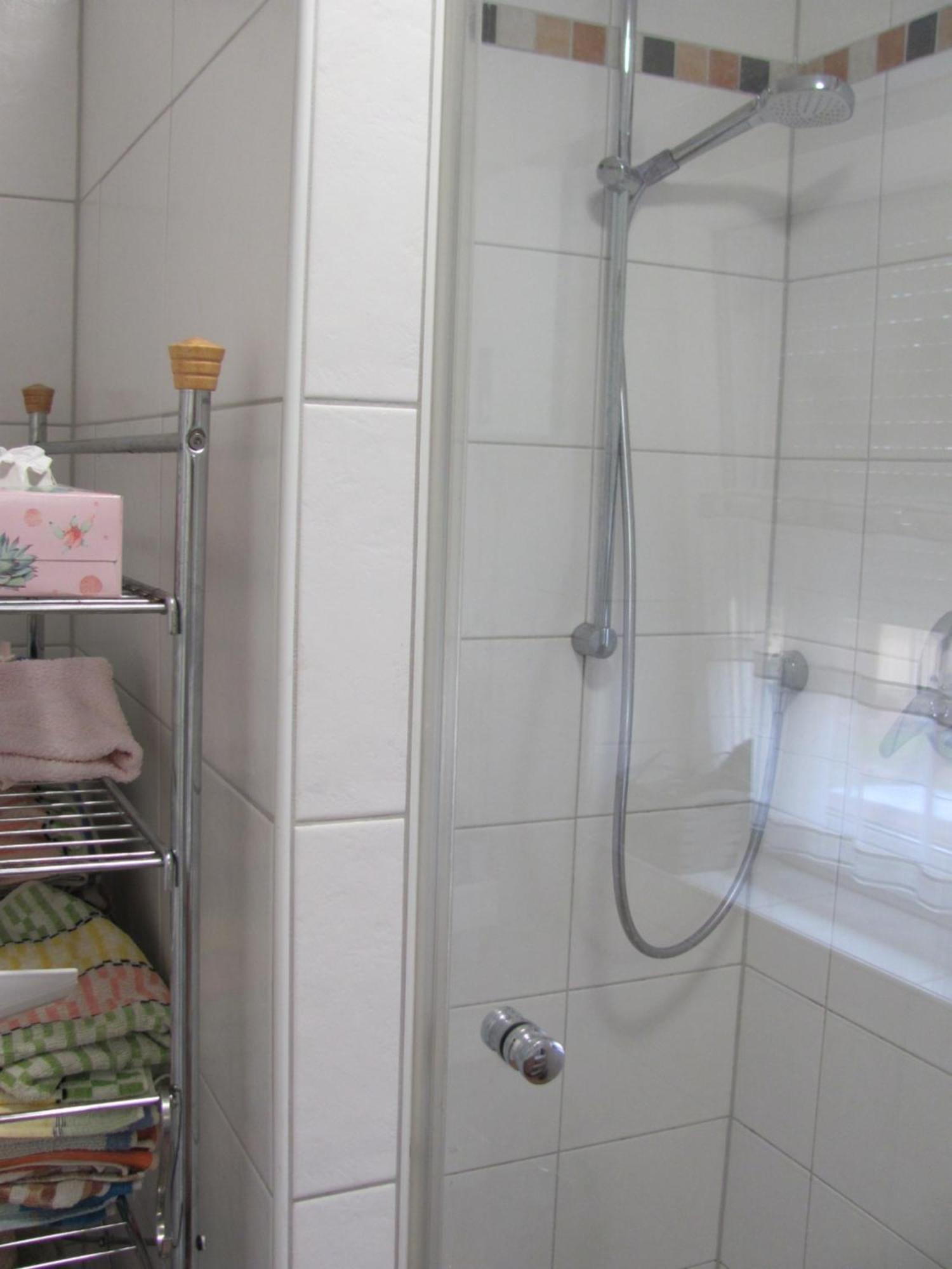 #3 Gemuetliches Ruhiges Zimmer Gartenblick, Gemeinschaftsbad W-Lan Airport Nah Gelegen Mit Late Night Check In Haus Nr 9,5 Trunkelsberg Eksteriør billede